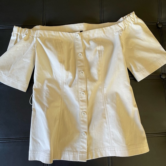 NWT Banana republic khaki off shoulder top - Picture 7 of 7